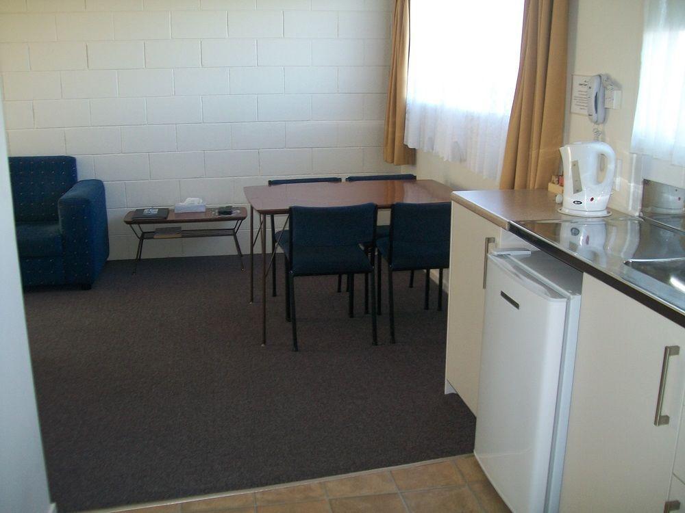 Cedar Court Motel Napier Buitenkant foto