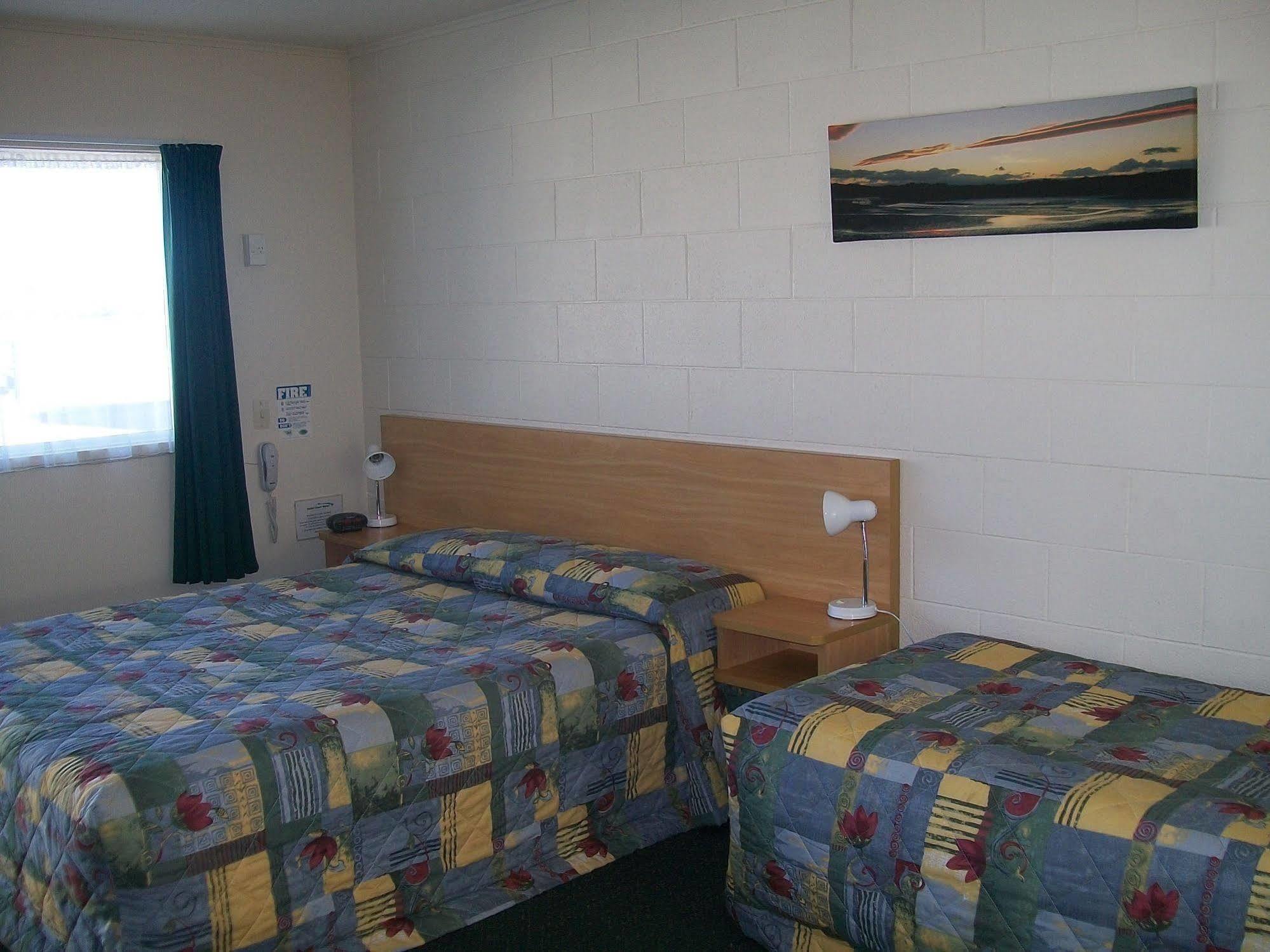 Cedar Court Motel Napier Buitenkant foto
